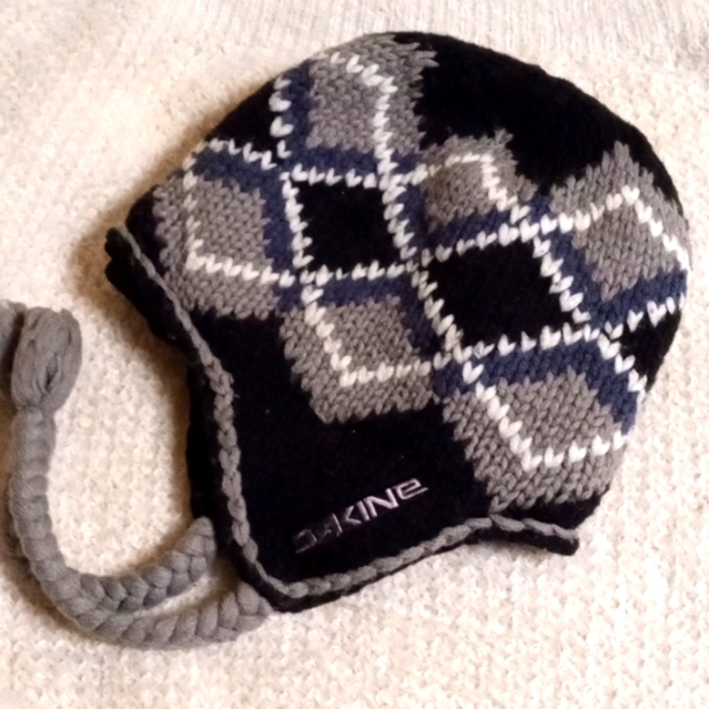 Dakine Black Gray White Knit Earflap Beanie